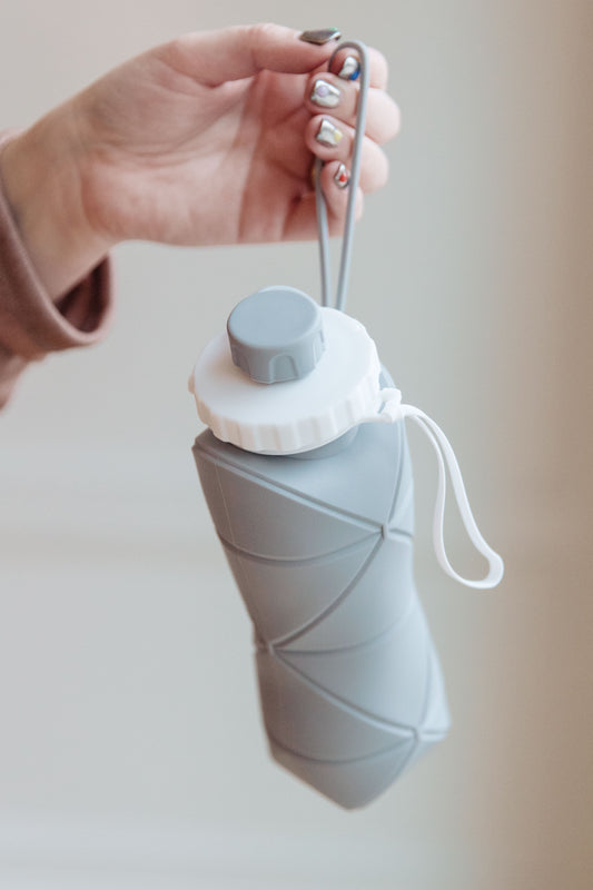 Collapsing Silicone Water Bottle in Diamond Gray